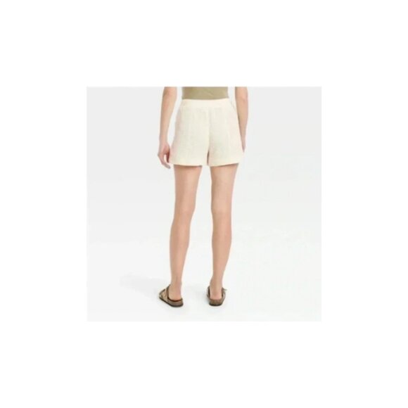Women's High-Rise Pull-on Shorts - Universal Thread Cream 2X - Picture 2 of 4